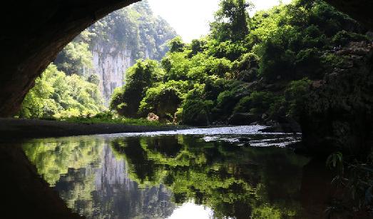 世界跨度最長的天然拱橋 黎平天生橋全長256米