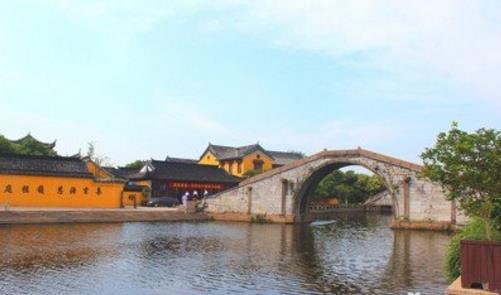 中國(guó)最具文化價(jià)值的小鎮(zhèn) 江蘇震澤鎮(zhèn)(發(fā)展特色產(chǎn)業(yè))