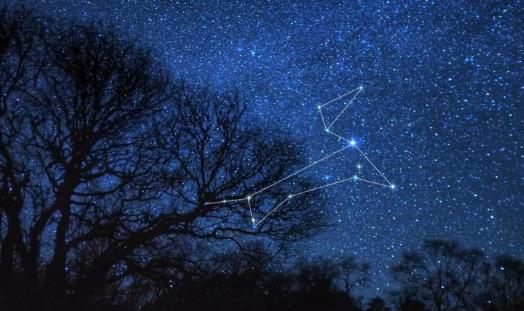最亮的恒星 天狼星A亮度為太陽(yáng)的26倍