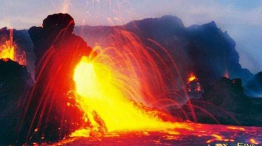 地球第一大火山 冒納羅亞火山每3年噴發(fā)一次至少噴發(fā)70萬年