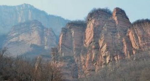 世界上最大的天然回音壁 太行山回音壁長300米