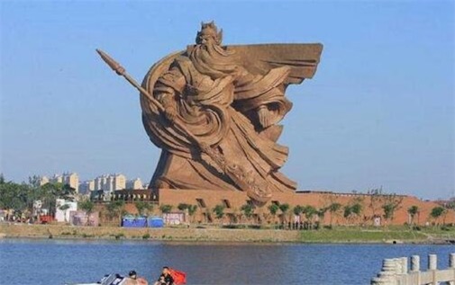 世界上最大的關(guān)公像 荊州古城關(guān)公像高達(dá)58米