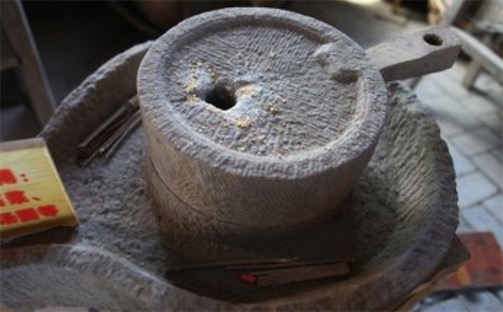 世界最早的水磨 公元前3世紀(jì)中葉發(fā)明 利用水流能量推動(dòng)水輪
