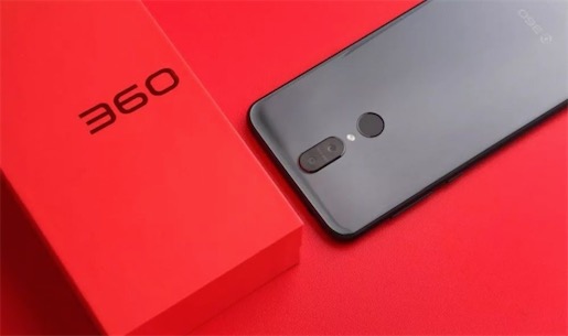 世界首款充電寶手機(jī) 360 N6可以當(dāng)作充電寶