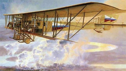 第一架裝有四臺發(fā)動機的重型轟炸機 1912年制造的伊里亞·穆羅梅茨重型轟炸機