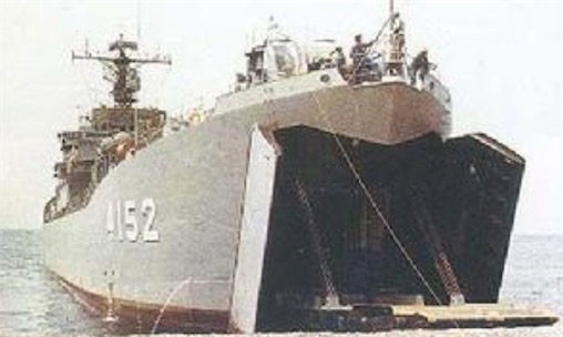 世界最早的登陸艦 1916年制造的“埃爾皮迪福爾”