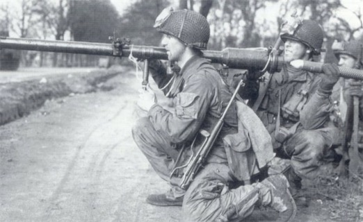 最早的無坐力炮 由美國海軍少校戴維斯在1914年發(fā)明