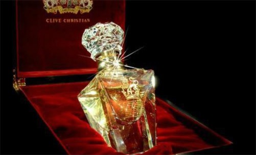 世界上最貴的香水 “皇家尊嚴(yán)1號”約合23萬美元