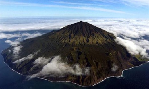 世界上最偏遠的海島 特里斯坦-達庫尼亞群島距離南非2816公里