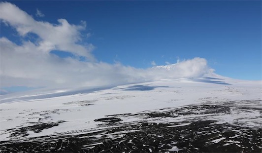 世界最南的活火山 埃里伯斯火山在南緯77°32'