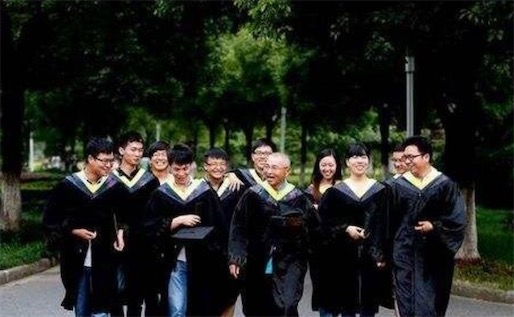 世界上年紀(jì)最大的大學(xué)畢業(yè)生 日本平田繁實(shí)96歲零200天