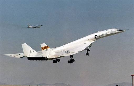史上規(guī)模最大的美國轟炸機 XB-70性能先進卻遺憾下馬