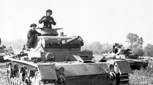 規(guī)模最大的閃擊戰(zhàn) 由希特勒在1941年發(fā)動