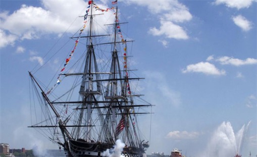 世界上最古老的現(xiàn)役軍艦 美國的風(fēng)帆“憲法”號在1797年下水