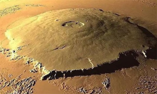 火星表面最高的火山 奧林帕斯山高度達(dá)到了26公里
