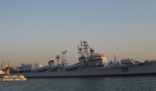 中國(guó)第一艘驅(qū)逐艦 1968年建造的“濟(jì)南號(hào)”號(hào)導(dǎo)彈驅(qū)逐艦