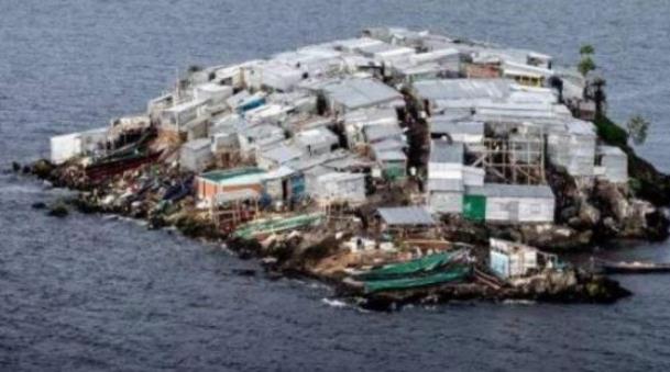 世界上最擁擠的小島米金戈島 人均只有2平方米 當(dāng)?shù)鼐用駞s不愿離開(kāi)