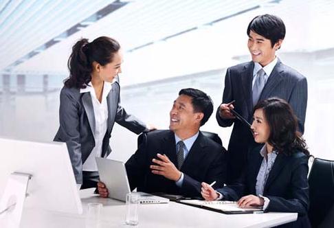 職場(chǎng)女性的說(shuō)話技巧:職場(chǎng)女白領(lǐng)必學(xué)的甜言蜜語(yǔ)和說(shuō)話技巧