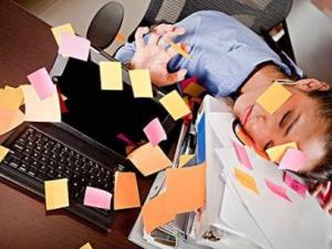工作犯困雙腿脹痛怎么辦？7招有效擺脫職業(yè)病