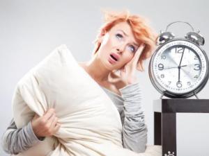 常失眠的女性吃什么好？有助于睡眠吃的食物有哪些