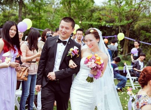 遠(yuǎn)嫁的婚禮怎么接親?異地結(jié)婚誰家先辦酒席