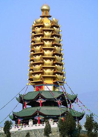 赤裸裸的財富塔:河北1座塔因堆滿金元寶入選中國十大最丑建筑