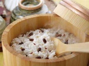 哺乳期吃大米有什么好處？哺乳期吃大米的做法