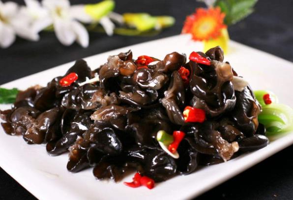 坐月子可以吃木耳嗎?產(chǎn)婦坐月子能不能吃木耳