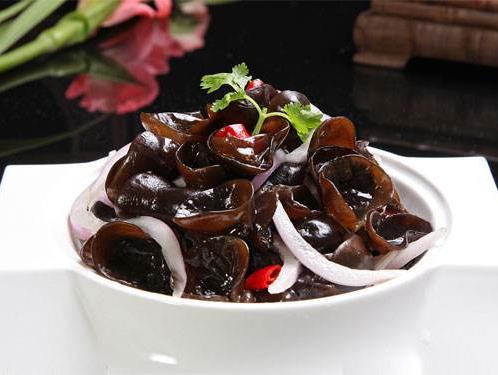 坐月子可以吃木耳嗎?產(chǎn)婦坐月子能不能吃木耳