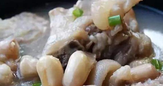 完美的胸部會讓女人更自信 4個必吃的豐胸食譜