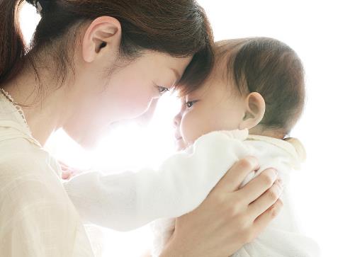 哺乳后乳房松弛下垂怎么辦?簡單有效的豐胸方法