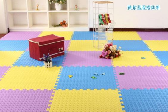 哪個(gè)牌子的拼圖地毯好?塑料拼圖地墊有毒嗎