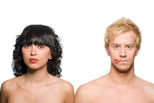 出軌的男人心理:男人劈腿后的20個(gè)反常舉動(dòng)