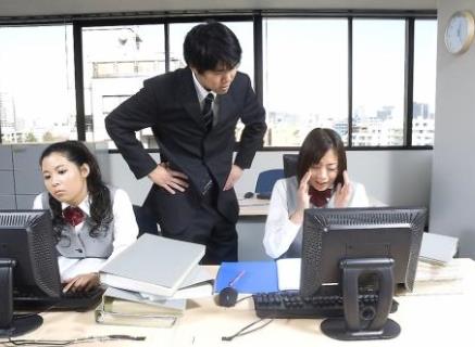 職業(yè)枯竭癥來襲怎么辦?應及時充電學會傾訴