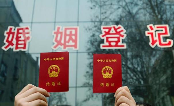 2021年法定結(jié)婚年齡是多少?男女雙方滿18歲能領(lǐng)證結(jié)婚嗎?