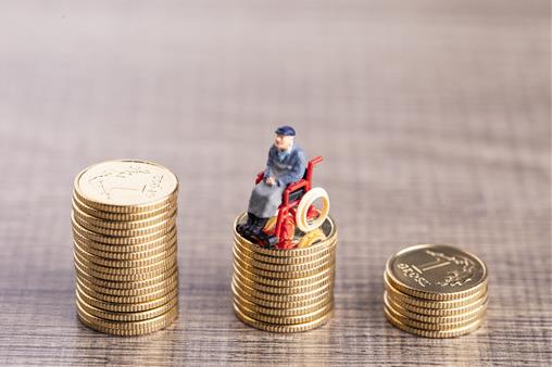 2021年兩會:提高退休人員基本養(yǎng)老金,具體能提高多少?