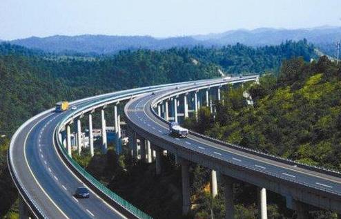 2021清明節(jié)上高速如何避免堵車?2021清明節(jié)高速免費嗎?
