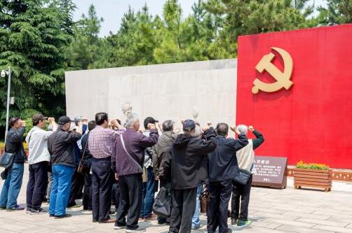 2021年黨齡60年有什么待遇?建黨一百年有五十年黨齡的人有獎(jiǎng)勵(lì)嗎?