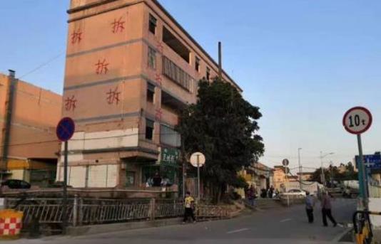 小產(chǎn)權(quán)房有哪些分類?為什么會出現(xiàn)小產(chǎn)權(quán)房?