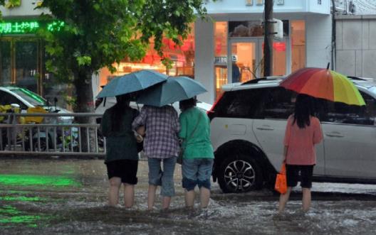 鄭州暴雨直接經(jīng)濟損失有多大 河南暴雨哪些保險可以賠