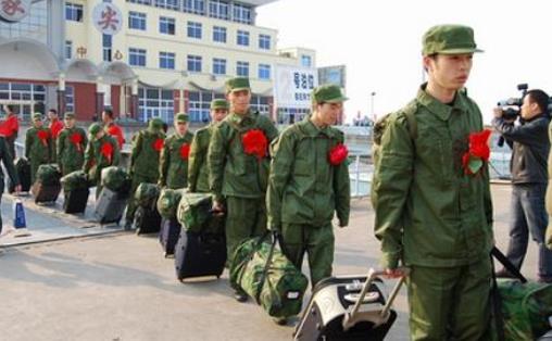 義務兵兩年期間能回家嗎 義務兵兩年退伍費大概多少錢