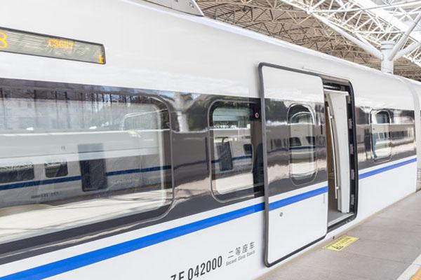 火車上能帶酒精消毒液?jiǎn)?2021年乘坐火車防疫物品攜帶最新規(guī)定 火車上能帶酒精消毒液?jiǎn)?火車防疫物品攜帶規(guī)定2021