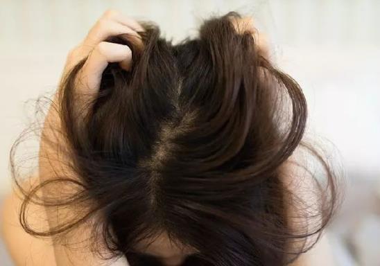 女生怎樣保護(hù)發(fā)際線?發(fā)際線絨毛多怎么辦?