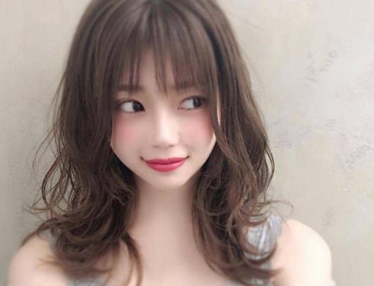 為什么理發(fā)店洗發(fā)水都一個味?理發(fā)店的洗發(fā)水為什么洗了幾天都不油
