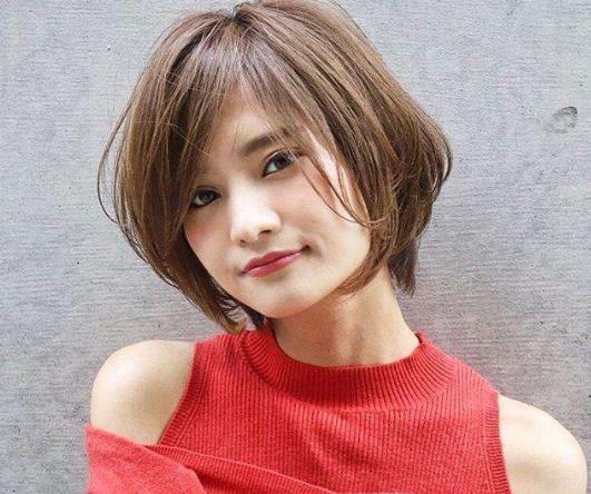 女生什么臉型適合剪狼尾?女生剪狼尾頭發(fā)要多長(zhǎng)