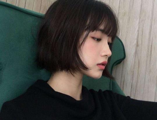 女生什么臉型適合剪狼尾?女生剪狼尾頭發(fā)要多長(zhǎng)