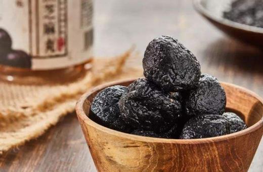 女人的頭發(fā)也代表著我們的形象 5種食物讓你輕松護發(fā)