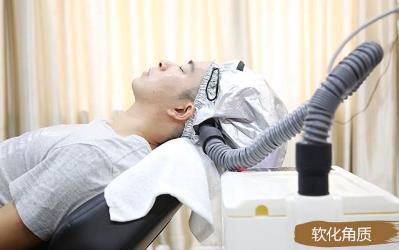 北京新生植發(fā)能信嗎 告訴您應(yīng)對精神性脫發(fā)的妙招