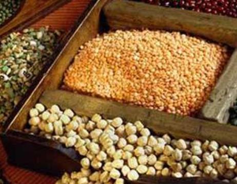 男人指甲發(fā)黃大多數(shù)因為抽煙導(dǎo)致 推薦2種食療方治療指甲變黃