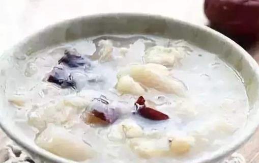 男性睡眠不足可能會導(dǎo)致不育 推薦4種不育食療方